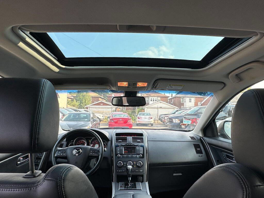 Used 2012 MAZDA CX-9 Grand Touring w/ Moonroof & Bose Audio Pkg image 23