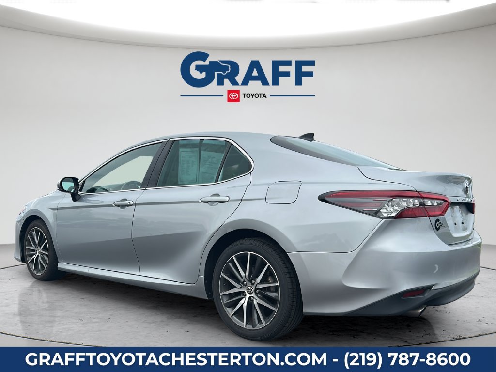 Used 2024 Toyota Camry XLE FWD image 10