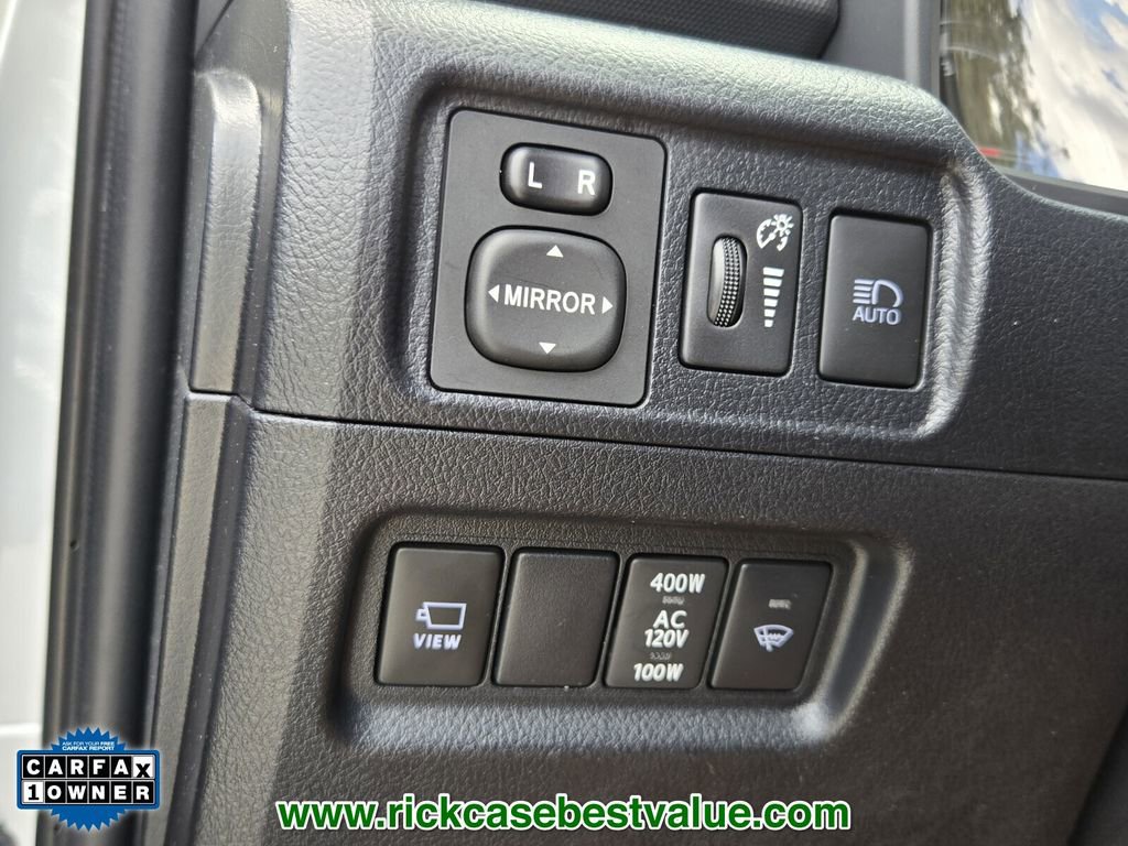 Used 2024 Toyota 4Runner Limited AWD/4WD image 32