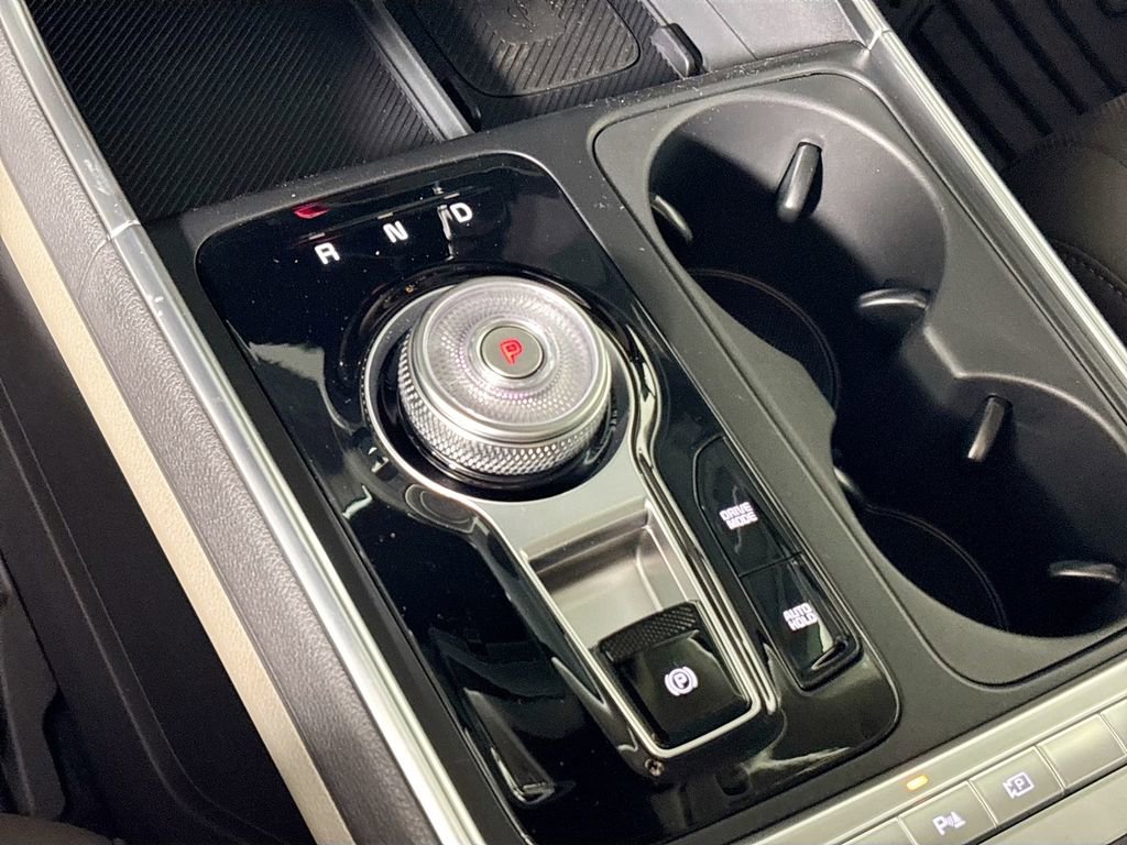 New 2026 Kia Carnival SX image 18