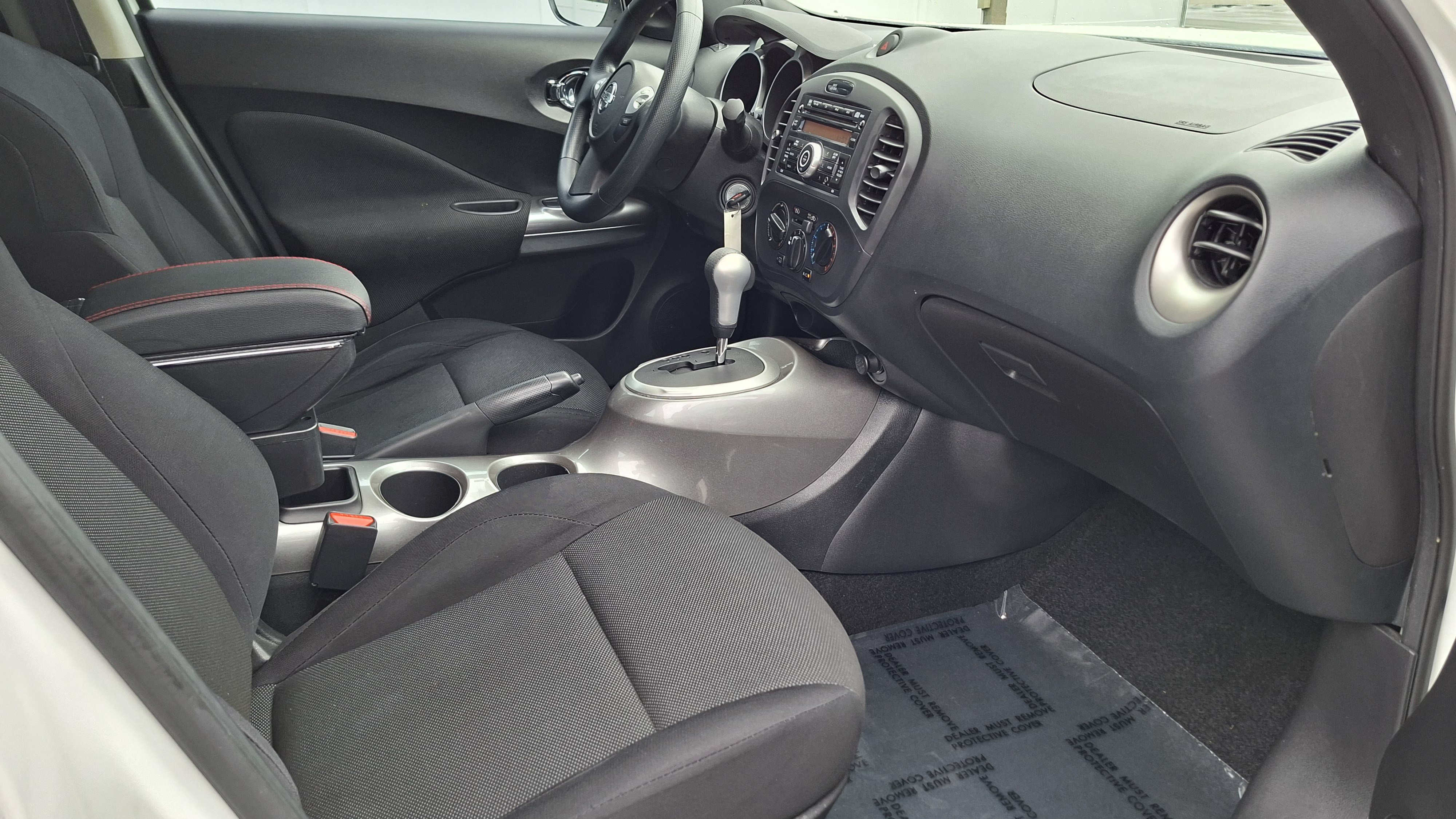 Used 2013 Nissan Juke S FWD image 22