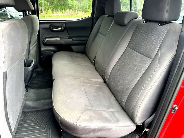 Used 2019 Toyota Tacoma TRD Off-Road image 18