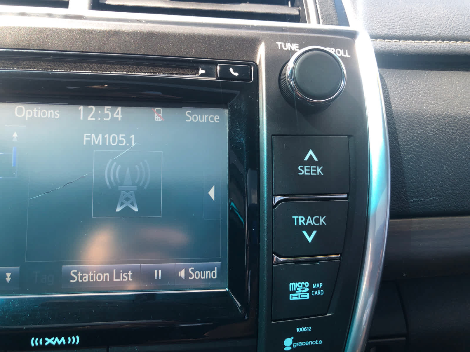Used 2017 Toyota Camry XLE FWD image 11