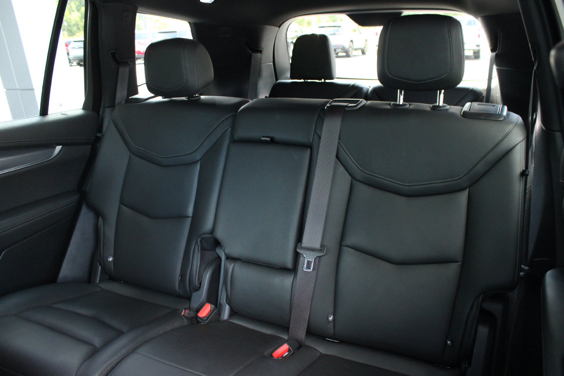 Used 2024 Cadillac XT6 Luxury AWD/4WD image 16