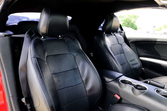 Used 2015 Ford Mustang Premium image 23