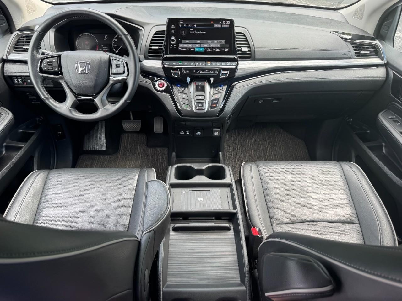 Used 2025 Honda Odyssey Elite image 14