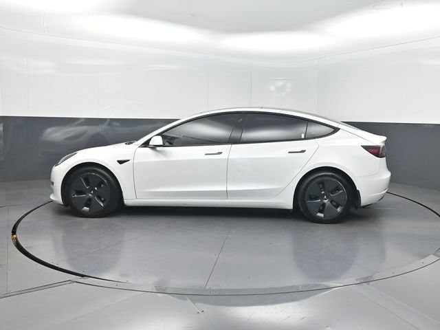 Used 2021 Tesla Model 3 Standard Range Plus RWD image 3