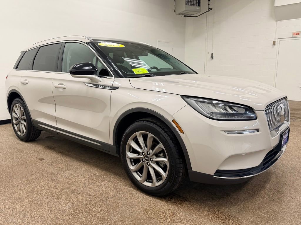 Used 2021 Lincoln Corsair AWD w/ Premium Package image 9