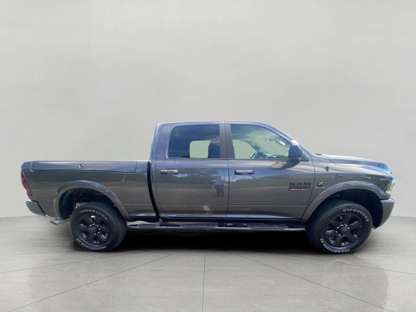 Used 2018 RAM 2500 Laramie w/ Sport Appearance Group AWD/4WD image 7