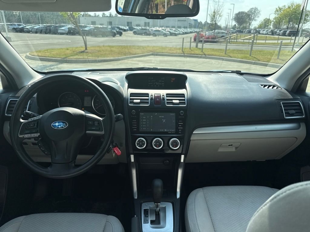 Used 2016 Subaru Forester 2.5i Premium image 16