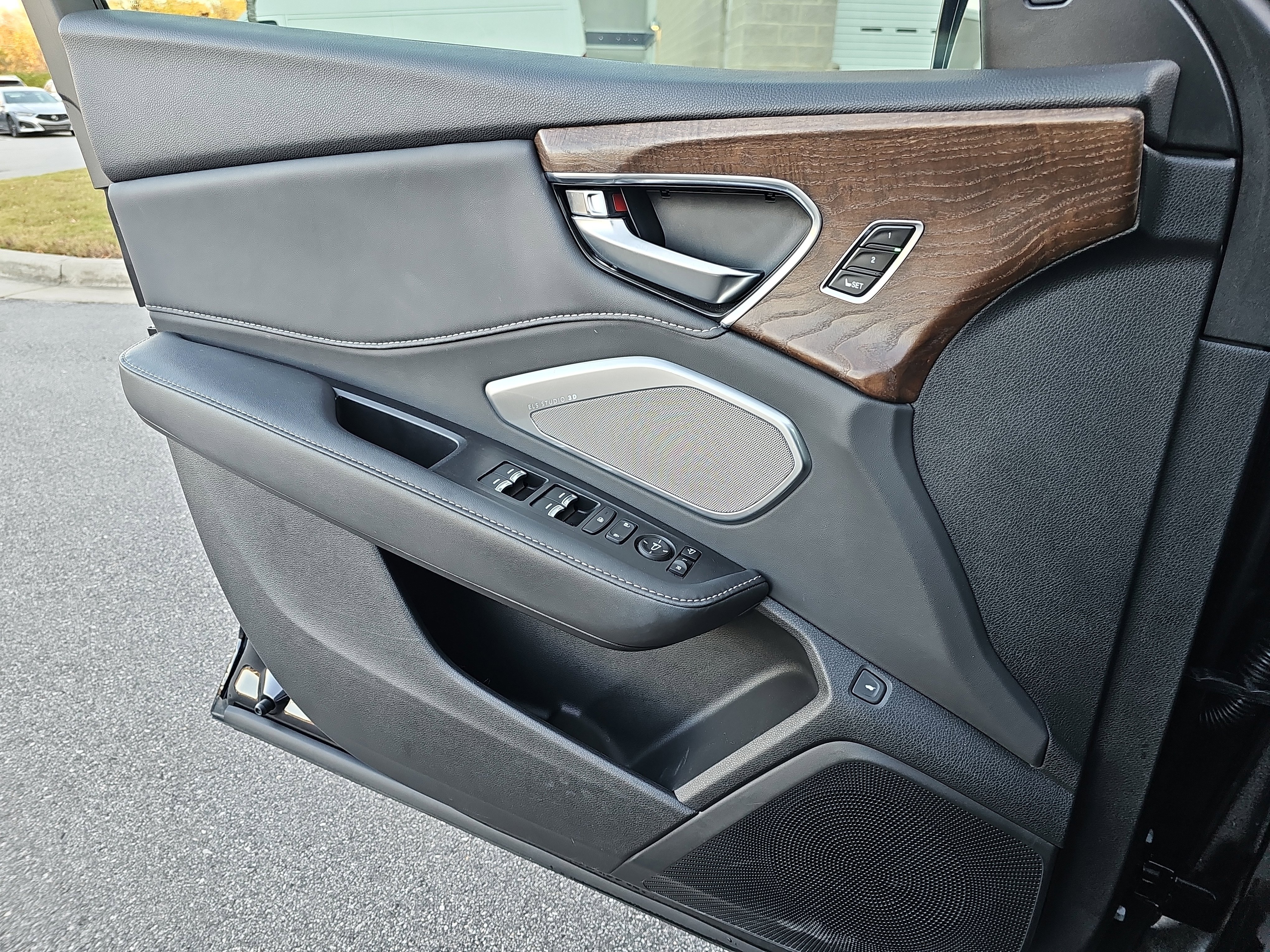 Certified 2024 Acura RDX SH-AWD w/ Advance Package image 25