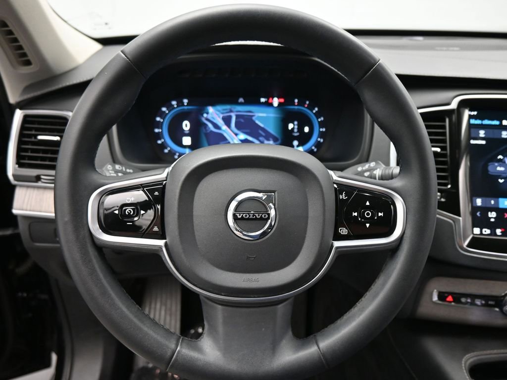 Used 2023 Volvo XC90 B6 Ultimate w/ Protection Package Premier image 11