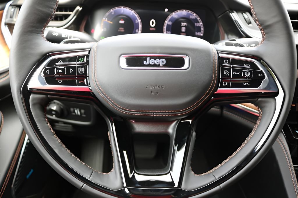 New 2026 Jeep Grand Cherokee Summit AWD/4WD image 22
