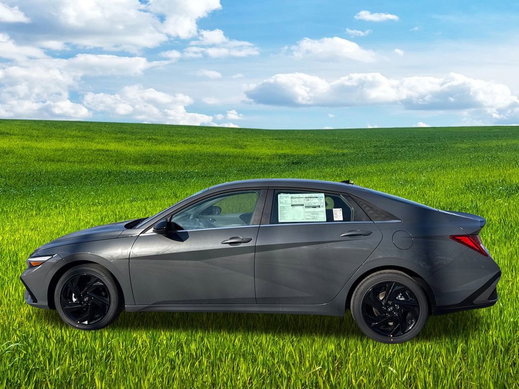 New 2026 Hyundai Elantra SEL Sport image 10