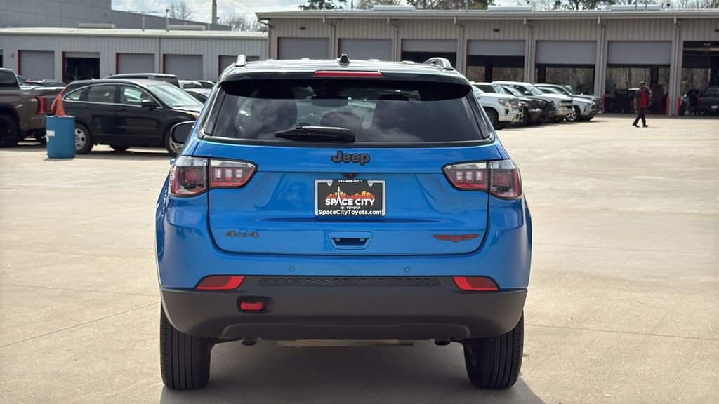 Used 2024 Jeep Compass Trailhawk image 6