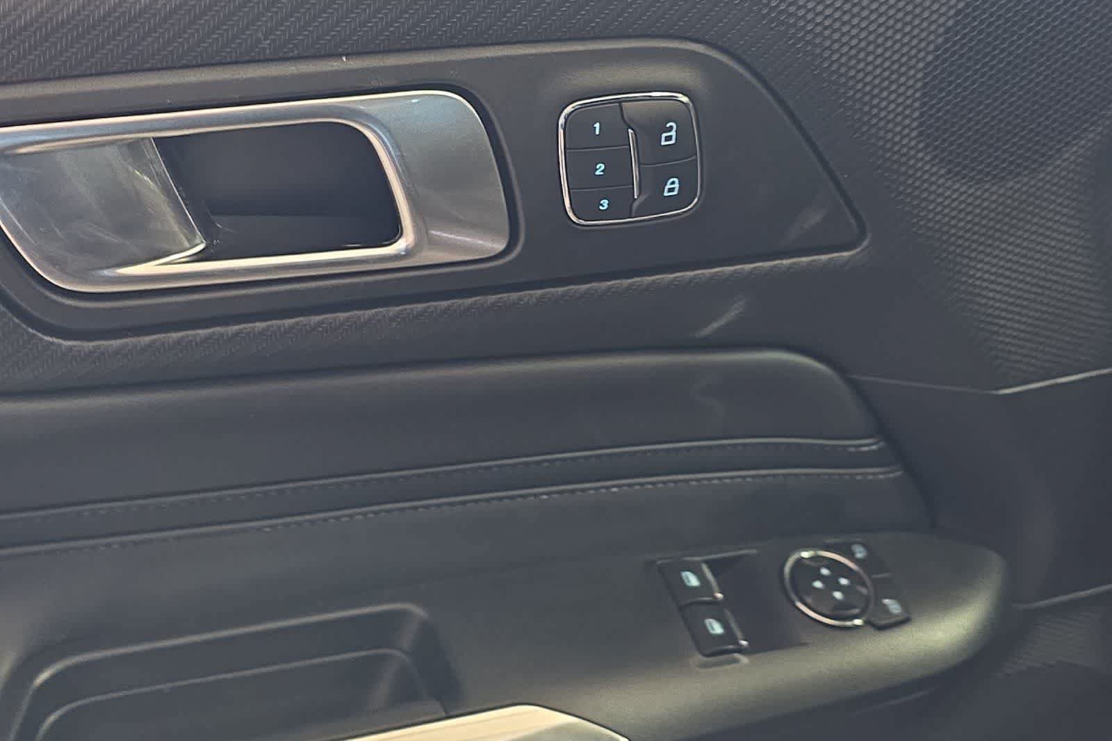 Used 2025 Ford Mustang GT Premium RWD image 15