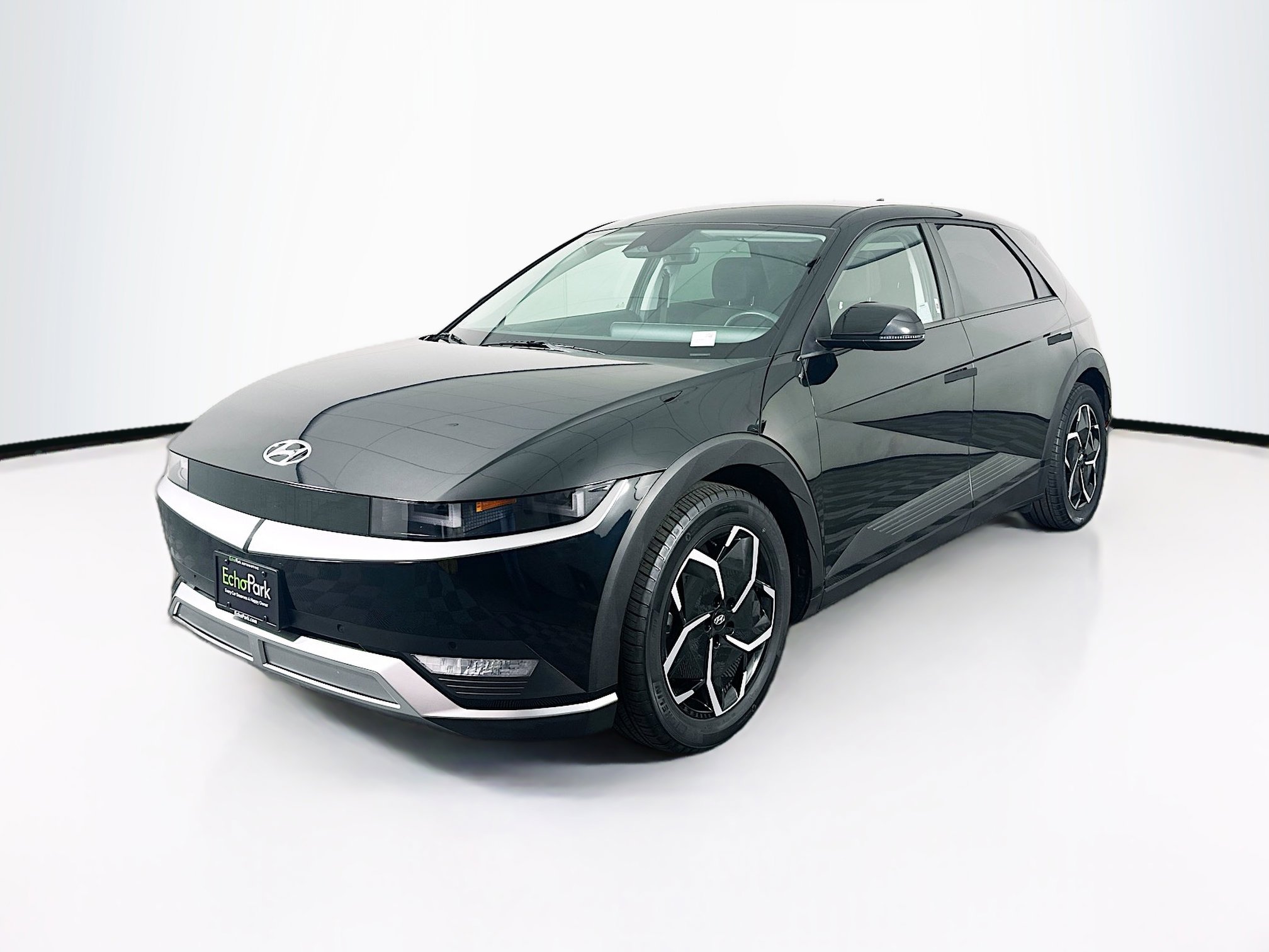 Used 2024 Hyundai Ioniq 5 SEL RWD image 3
