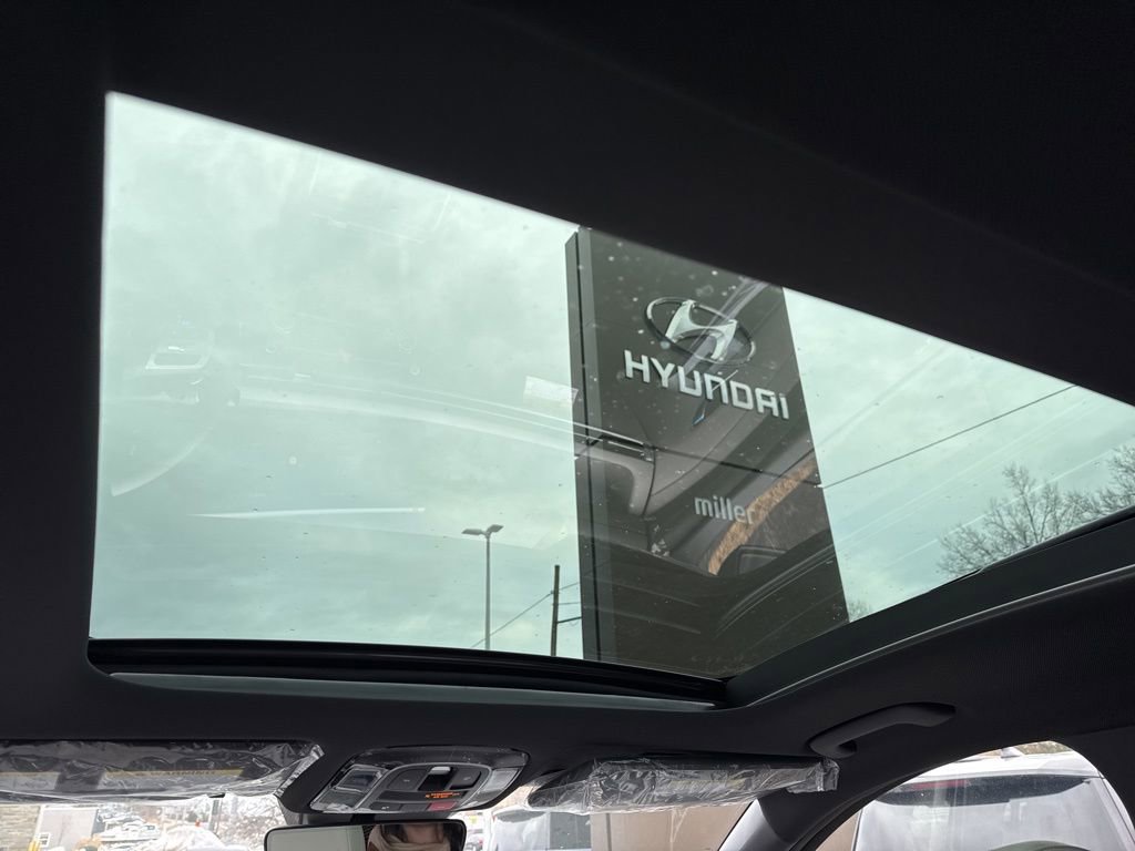 New 2026 Hyundai Tucson Limited image 11