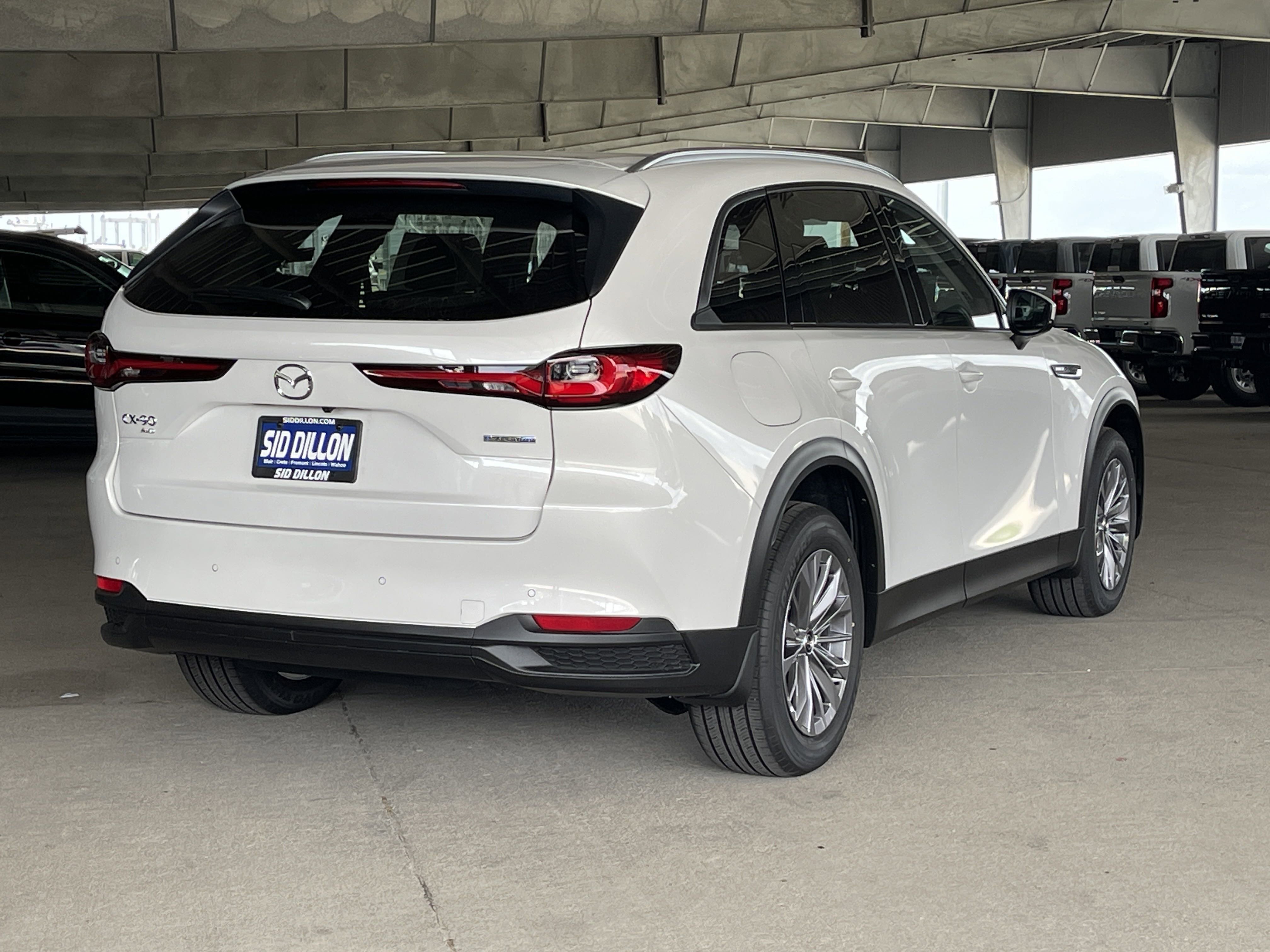 New 2025 MAZDA CX-90 Plug-In Hybrid w/ Preferred image 16