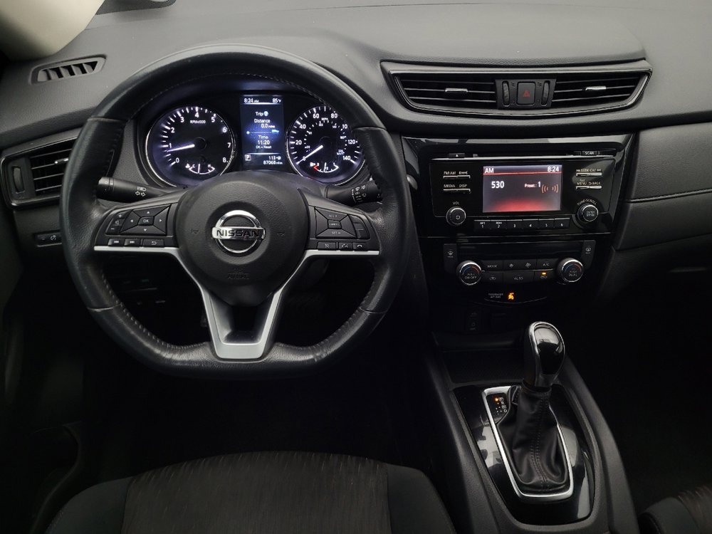 Used 2017 Nissan Rogue SV image 22
