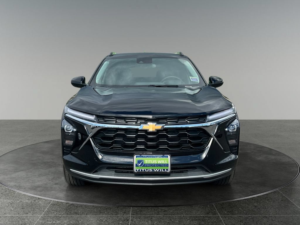 New 2026 Chevrolet Trax LT w/ LT Convenience Package FWD image 2