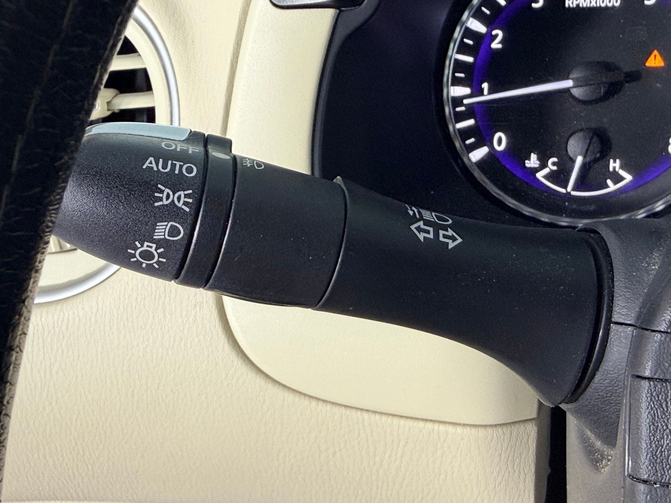 Used 2017 INFINITI QX60 Luxe w/ Premium Plus Package AWD/4WD image 29