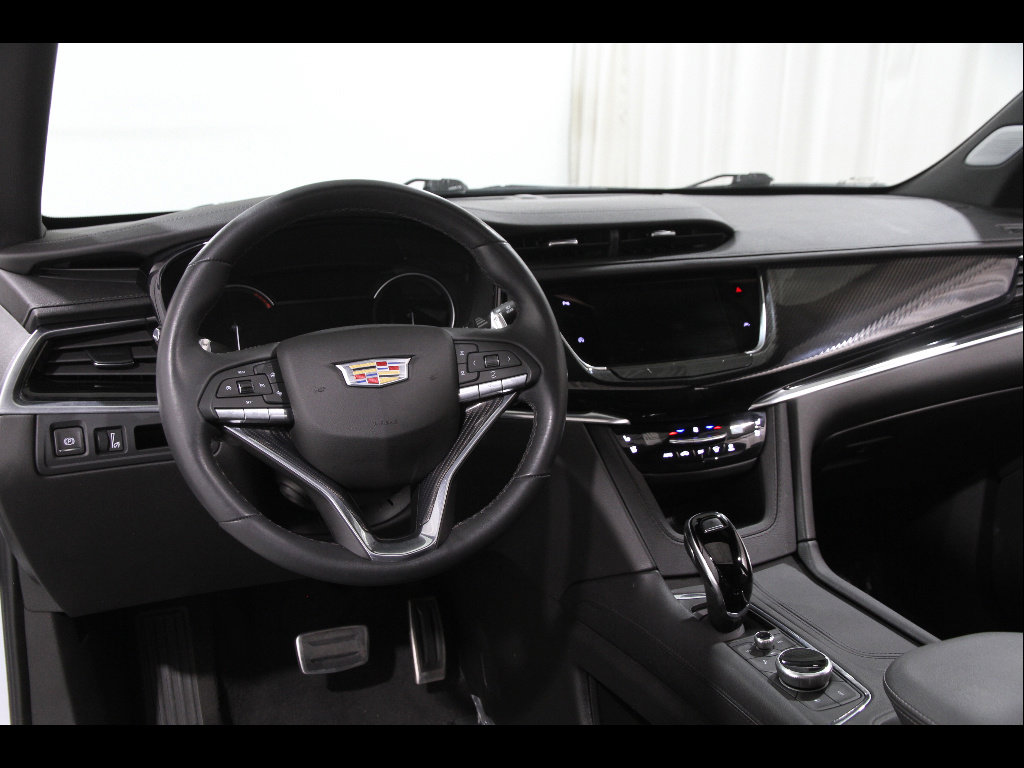 Used 2024 Cadillac XT6 Sport AWD/4WD image 6