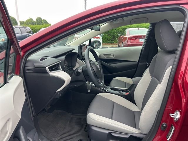 Used 2025 Toyota Corolla LE FWD image 15