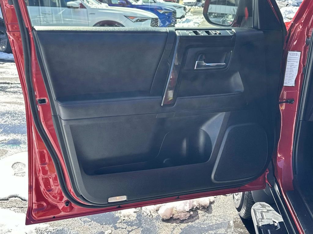 Used 2024 Toyota 4Runner TRD Off-Road AWD/4WD image 22