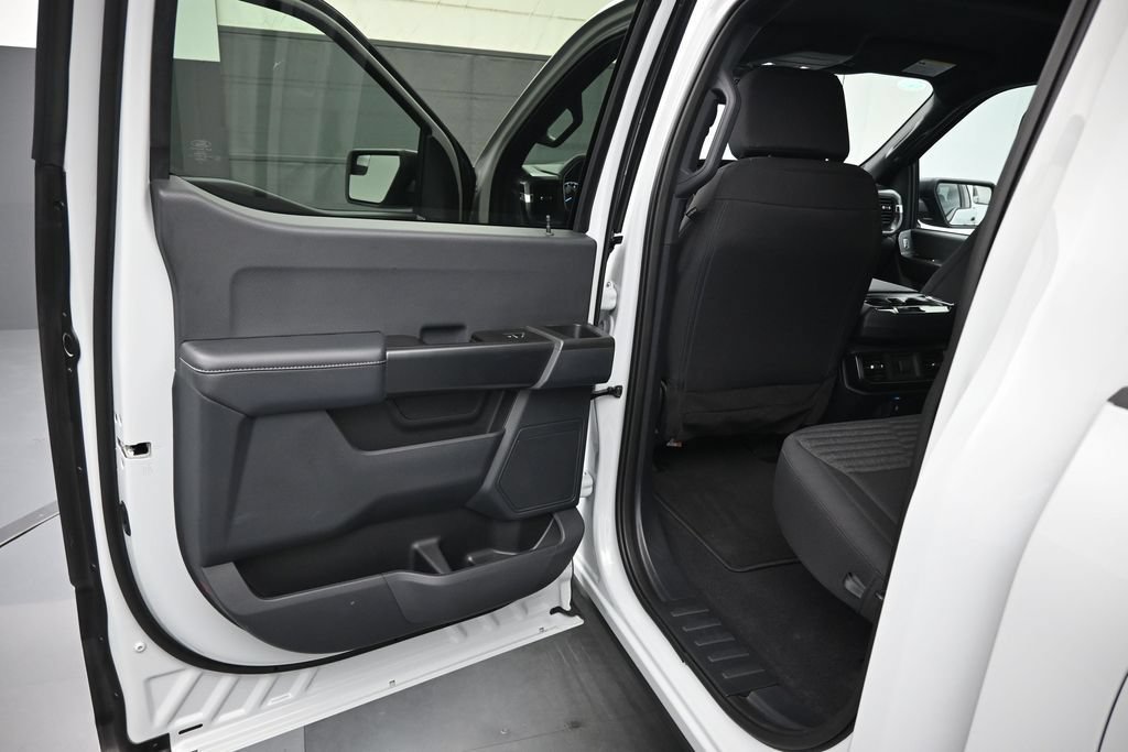Used 2023 Ford F150 XL w/ STX Appearance Package RWD image 8