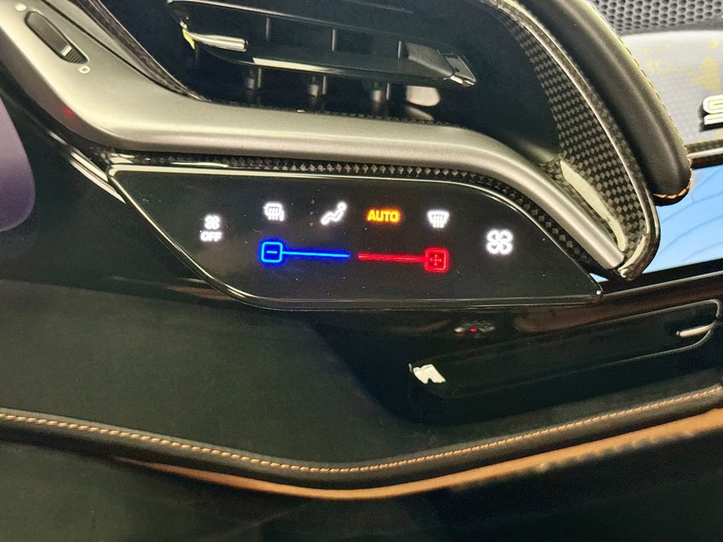 Used 2021 Ferrari SF90 Stradale image 16