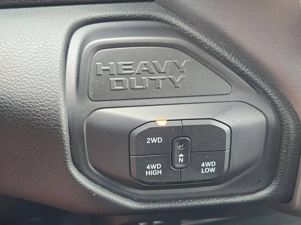 Used 2026 RAM 2500 Big Horn AWD/4WD image 30