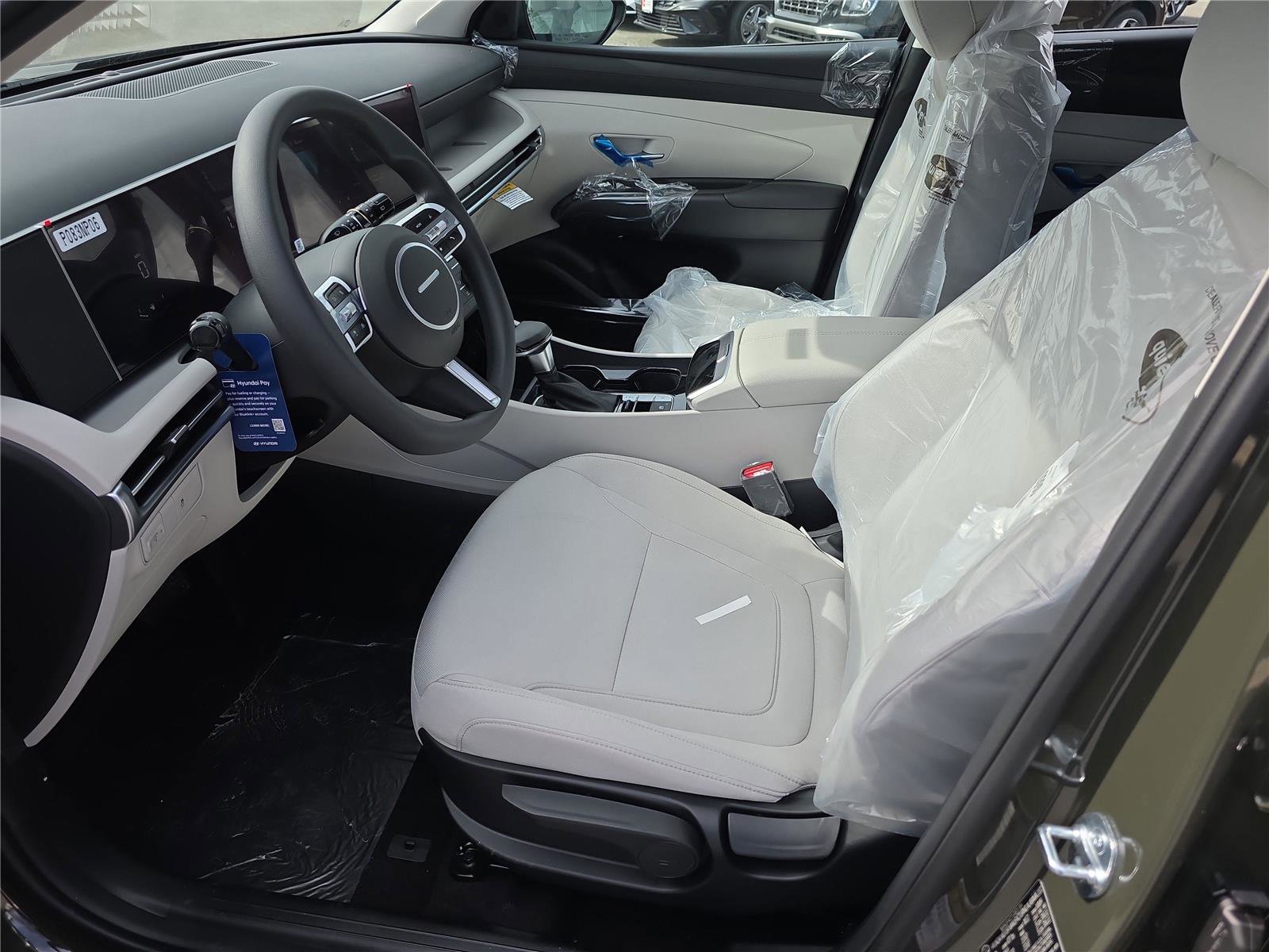 New 2026 Hyundai Tucson SE image 3