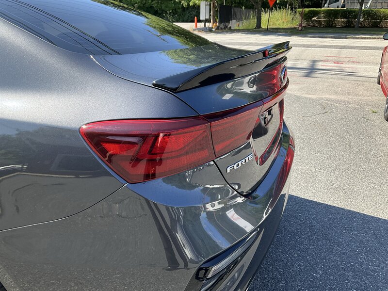 Used 2021 Kia Forte LXS FWD image 12