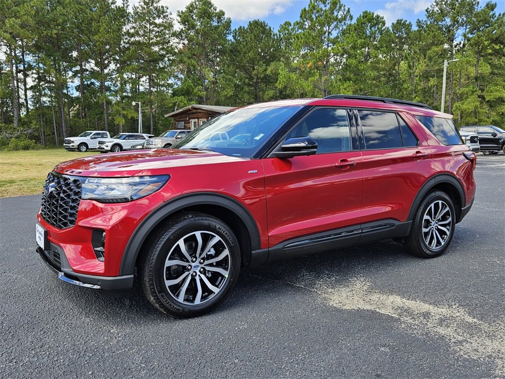 New 2025 Ford Explorer ST-Line image 3