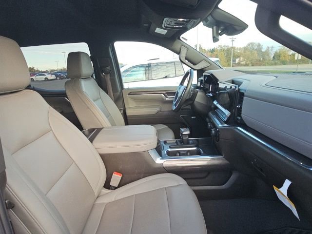 Used 2024 Chevrolet Silverado 1500 LTZ w/ LTZ Convenience Package II image 28