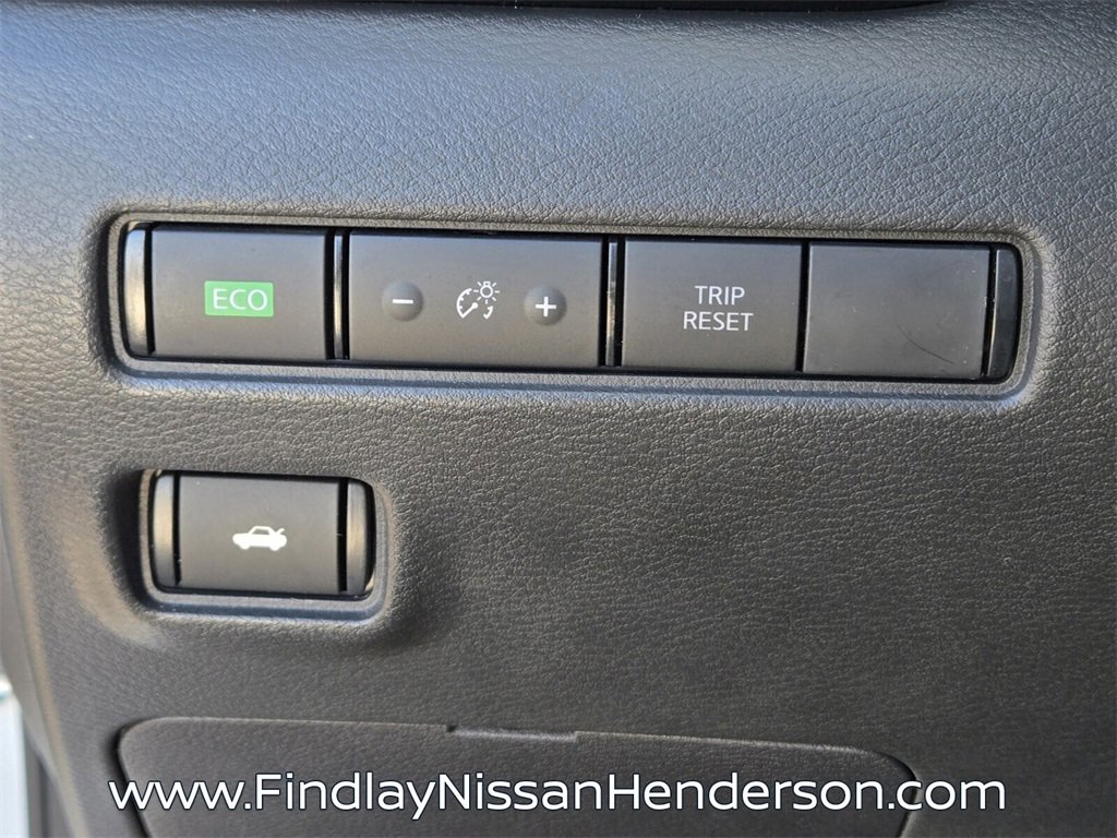 Used 2023 Nissan Sentra SV image 27