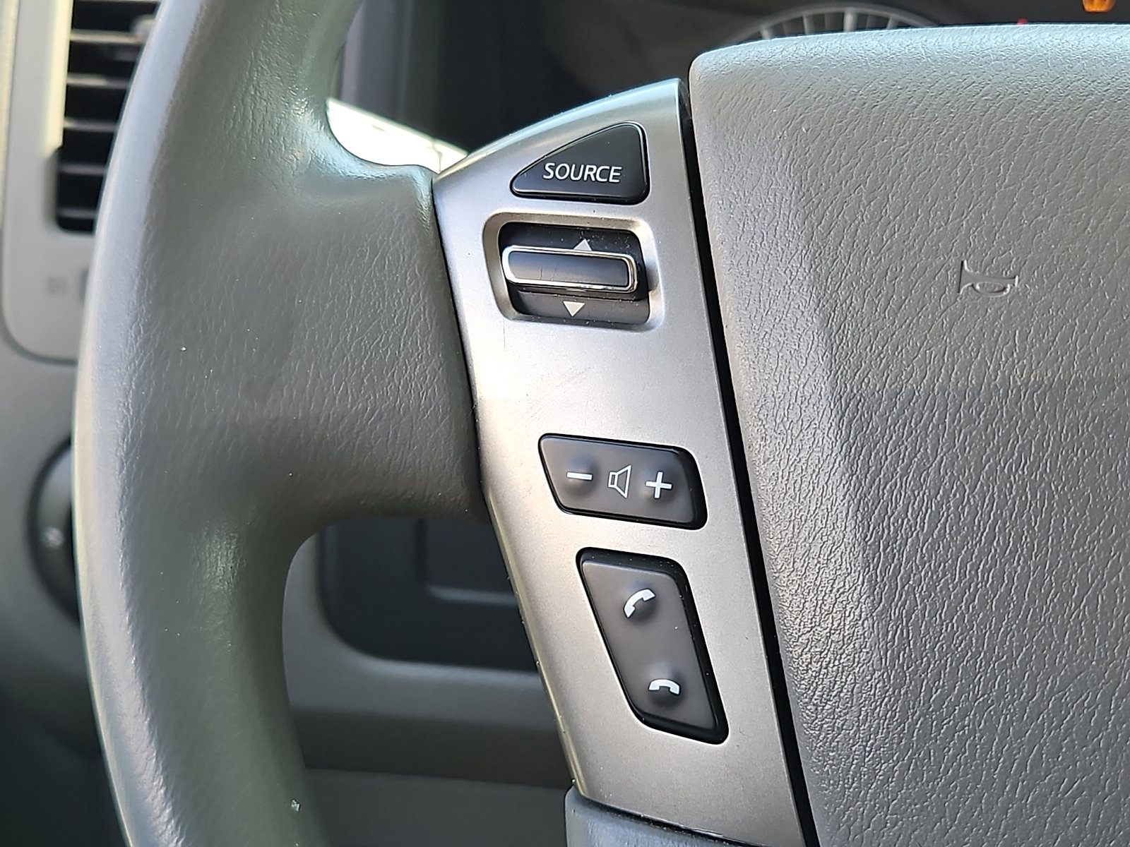 Used 2018 Nissan NV 1500 SV image 19
