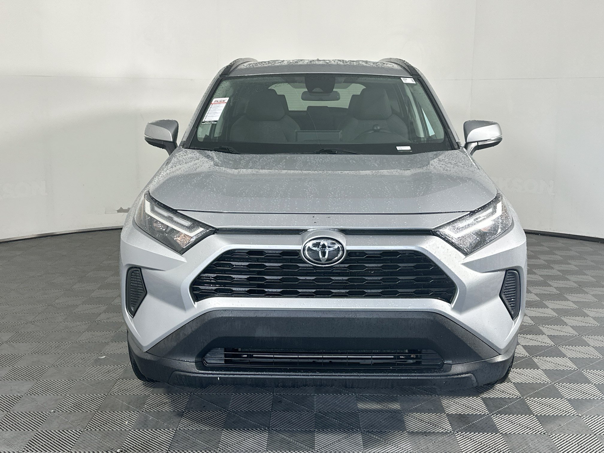 Used 2024 Toyota RAV4 XLE FWD image 8