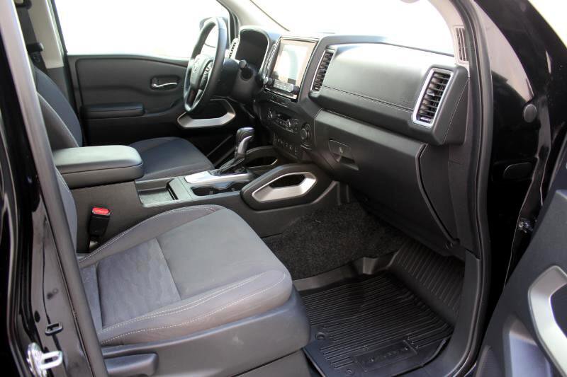 Used 2024 Nissan Frontier SV w/ SV Convenience Package image 19