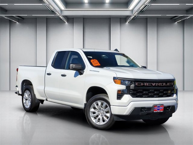 Used 2024 Chevrolet Silverado 1500 Custom image 1