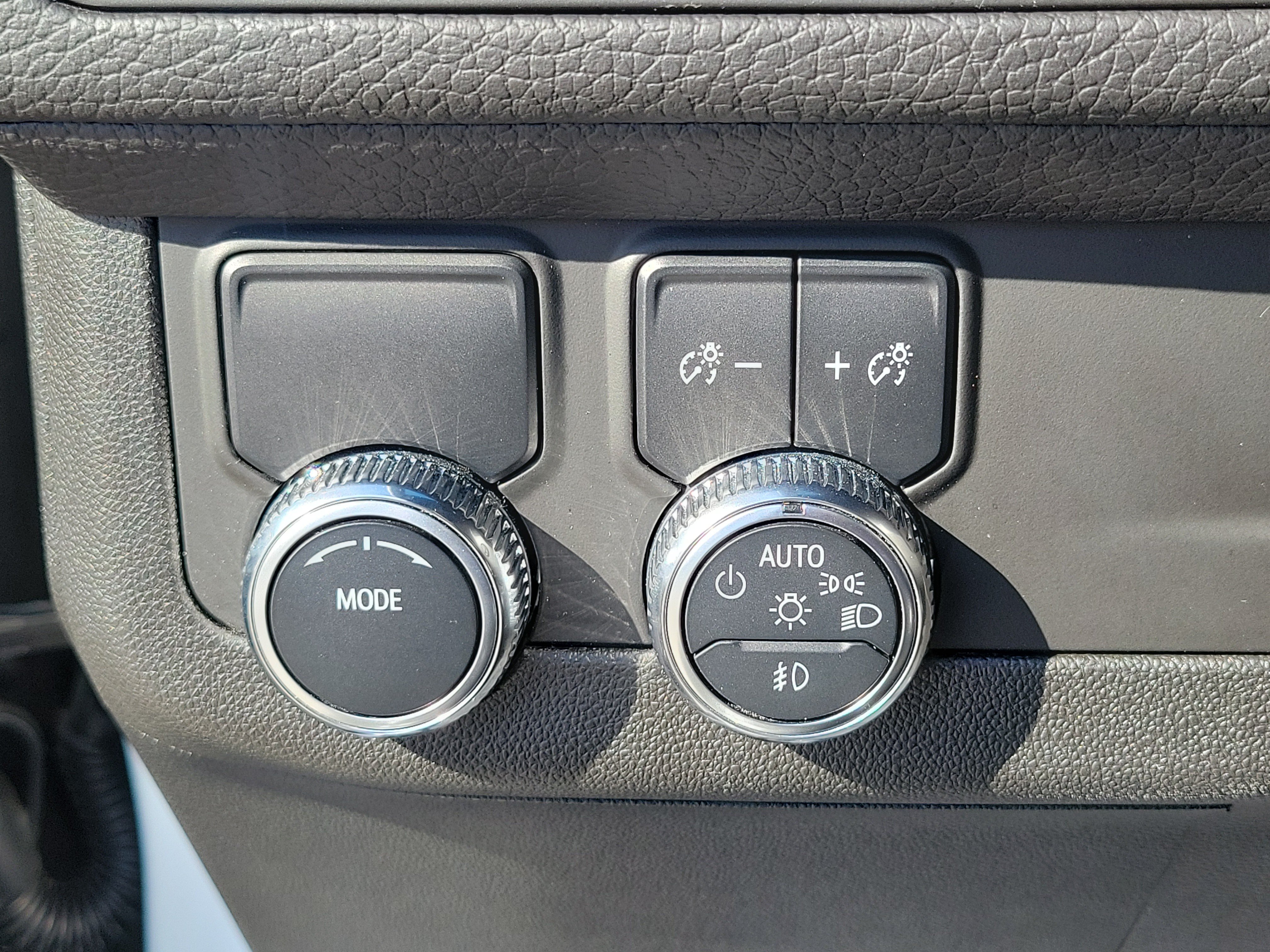 Used 2021 GMC Yukon XL Denali w/ Denali Premium Package RWD image 29