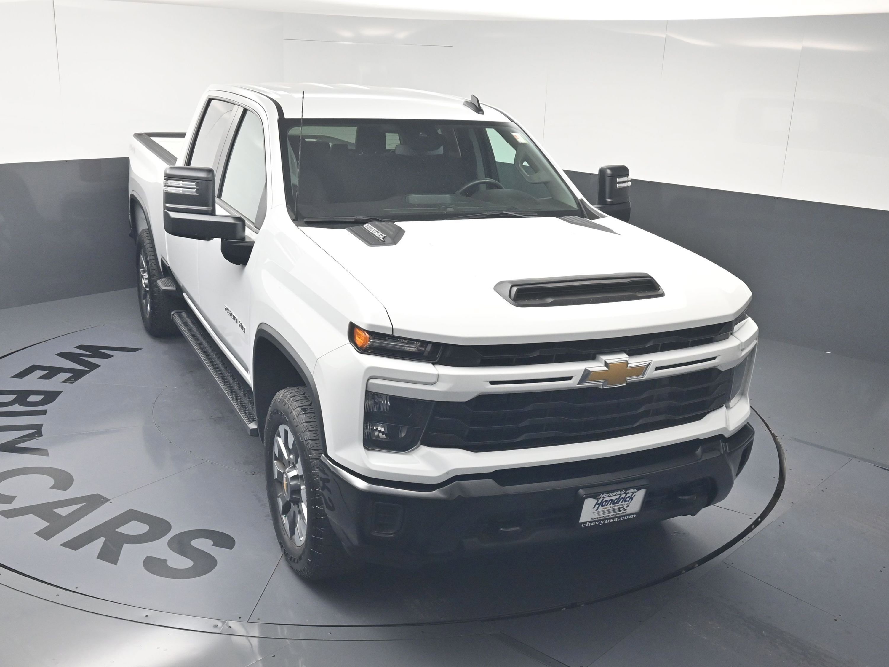 Used 2024 Chevrolet Silverado 2500 Custom w/ Custom Convenience Package AWD/4WD image 32