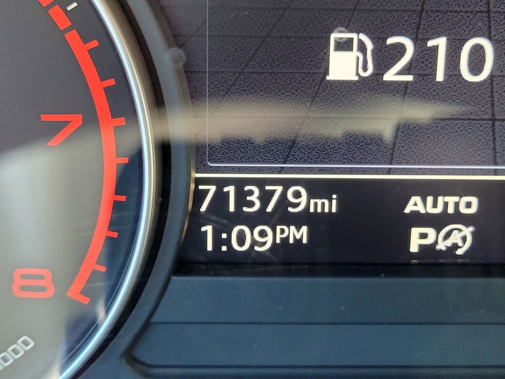 Used 2017 Audi A4 2.0T Premium image 28