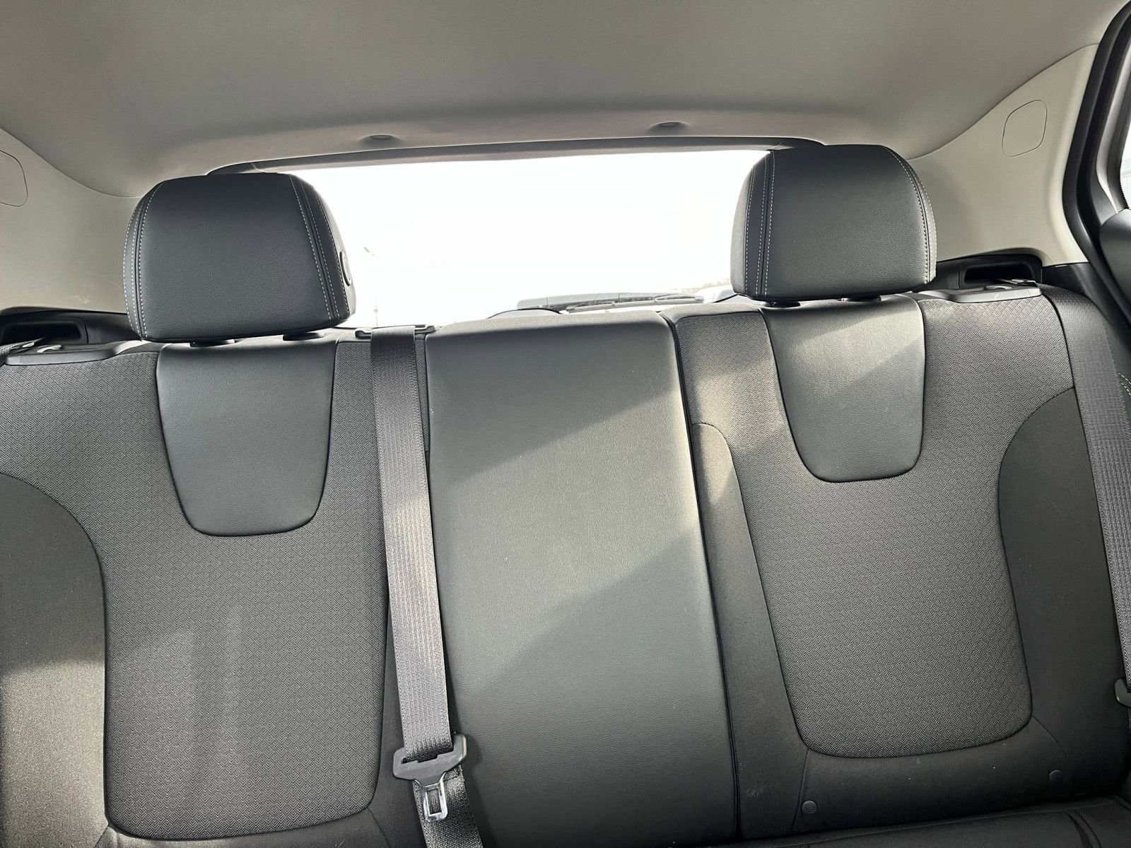 Used 2025 Buick Encore GX Preferred image 37