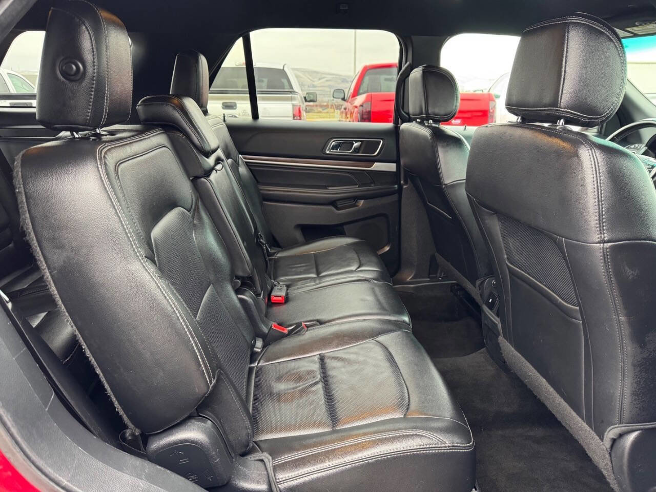 Used 2016 Ford Explorer Limited image 7