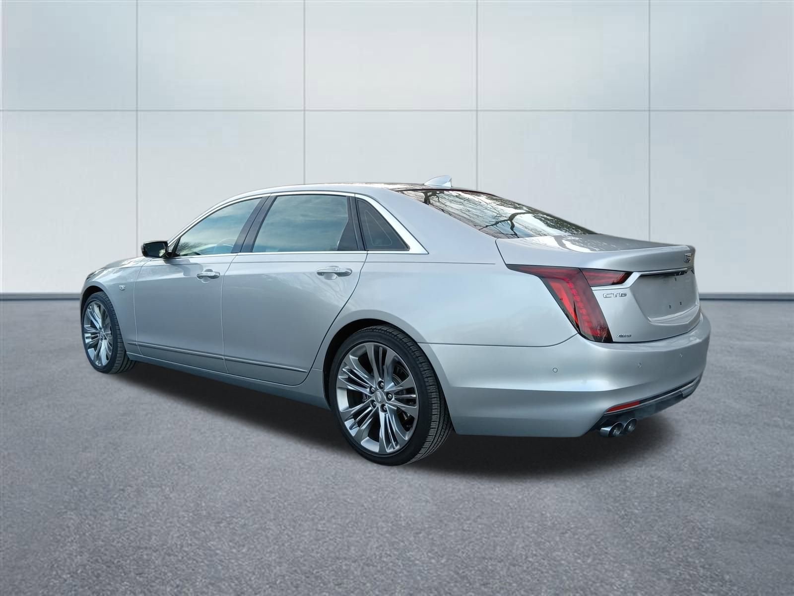 Used 2019 Cadillac CT6 Platinum image 3