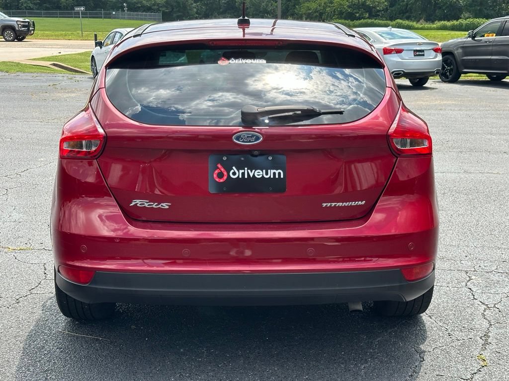 Used 2017 Ford Focus Titanium FWD image 5