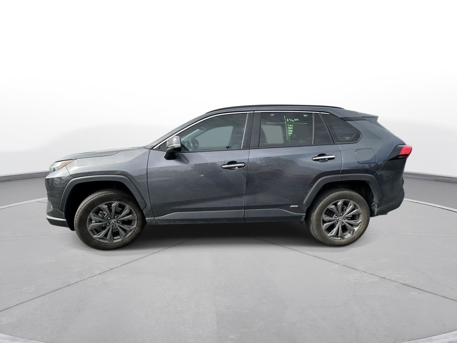 Used 2022 Toyota RAV4 Limited image 9
