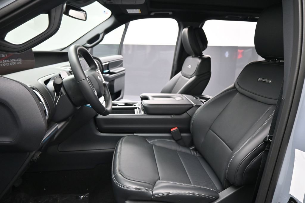 New 2026 Ford Expedition Platinum AWD/4WD image 9